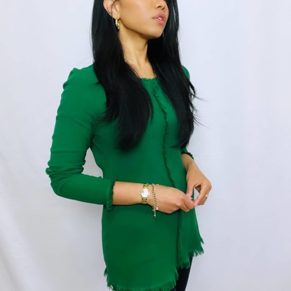 Raquel Allegra | Green Long Sleeve Crew Neck Raw Hem Blouse Top - Picture 8 of 10